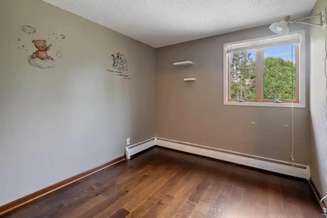 Photo 3 of Single family home for sale at 4 Highgate St St, Superior, WI 54880 | MLS# 6127181 | Listing updated on 2026-09-03