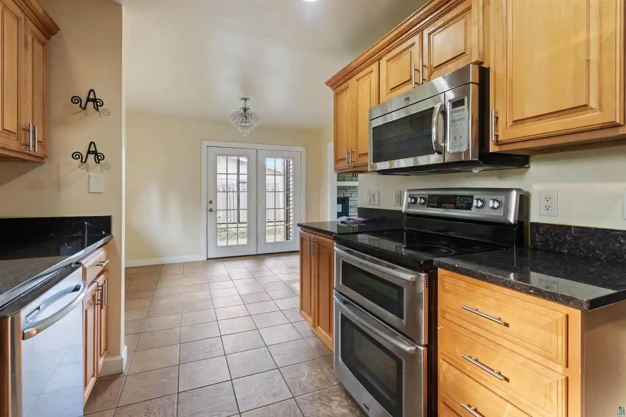 32nd image of 4 Highgate St St, Superior, WI 54880 | MLS# 6127181