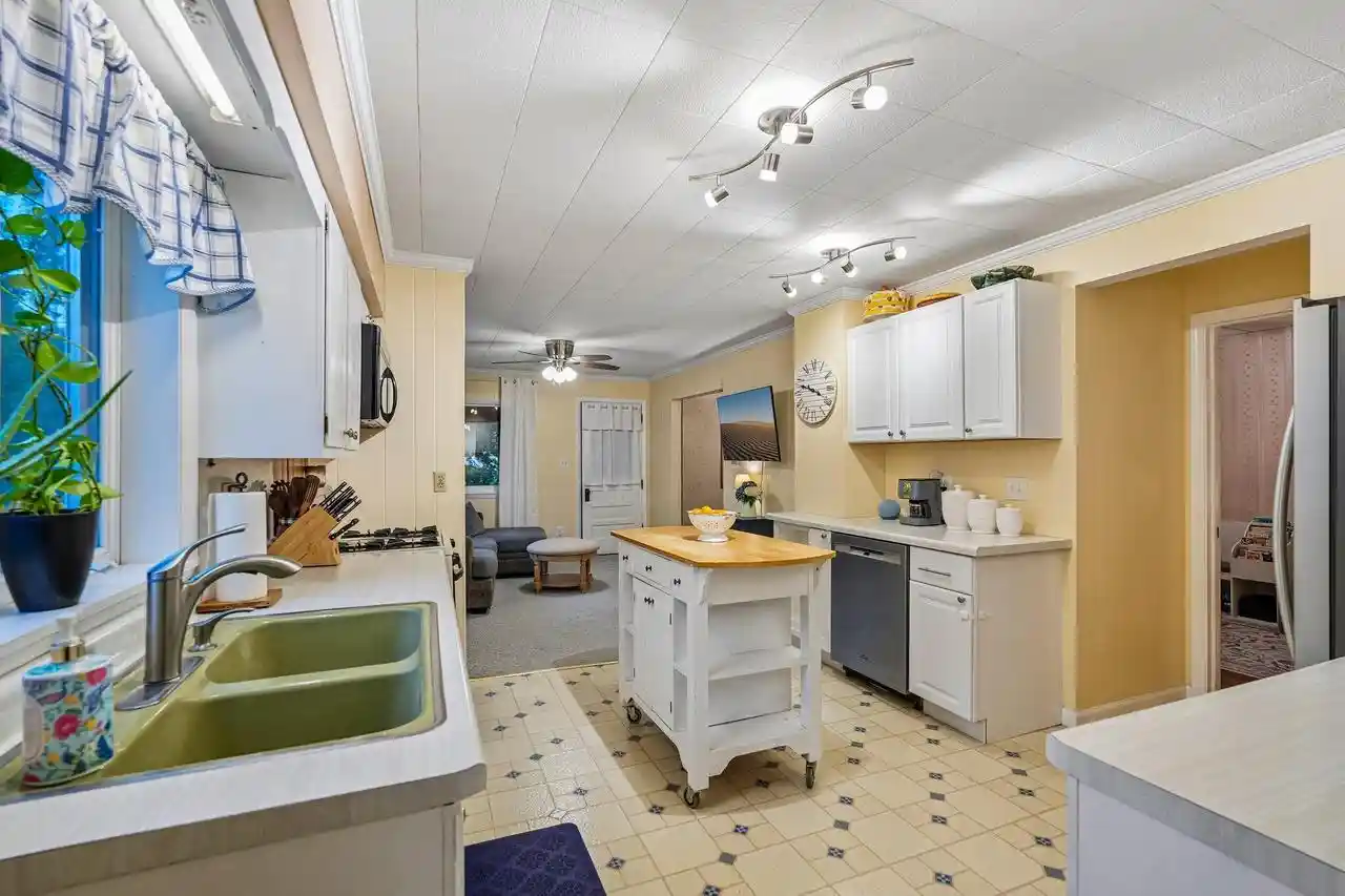 3rd image of 118 S Milwaukee Street Street, Fredonia, WI 53021 | MLS# 1974902
