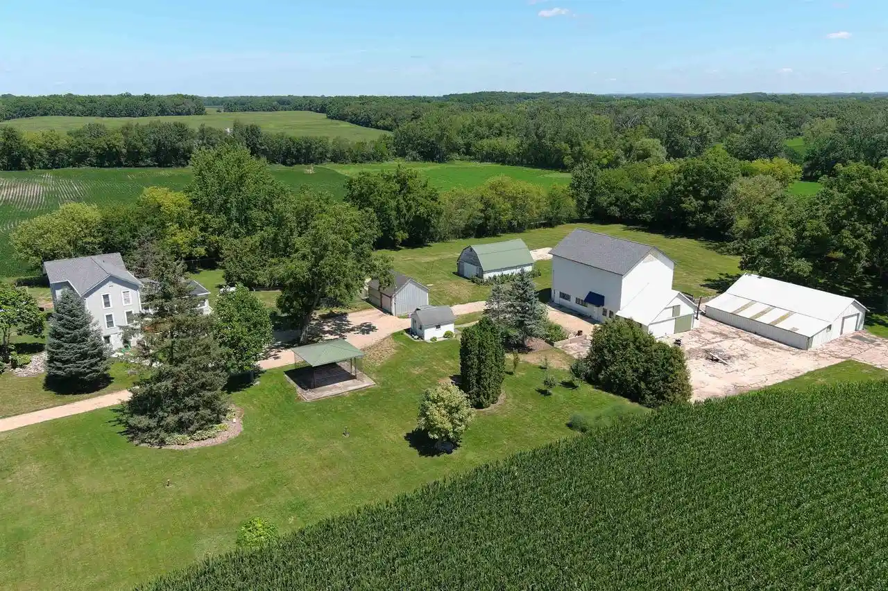 1st image of 11316 N Union Road Road, Brooklyn, WI 53521 | MLS# 2029776