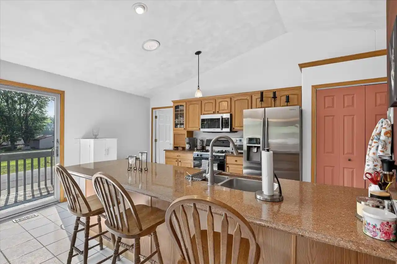 5th image of 2012 Parkside Dr Dr, Janesville, WI 53548 | MLS# 2029778