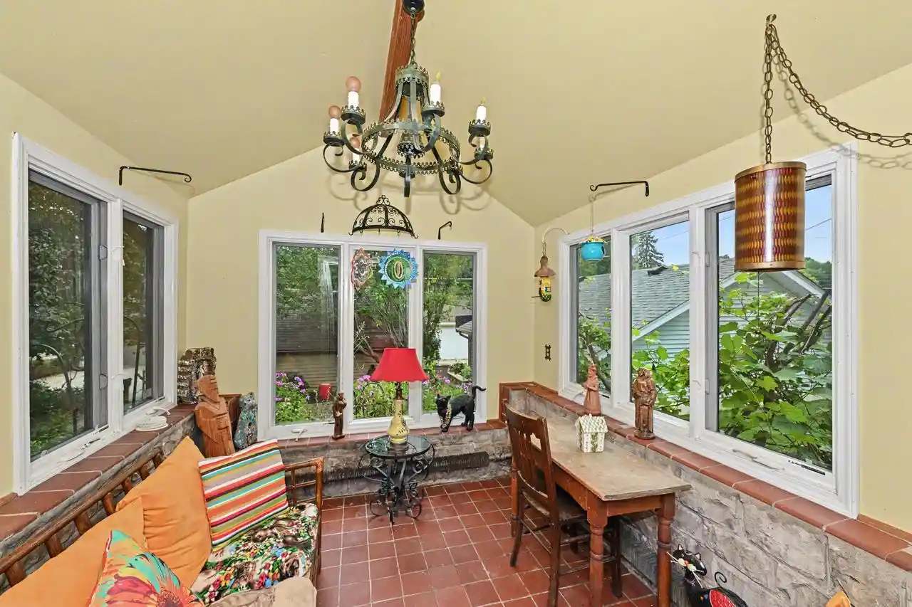 3rd image of 5223 W Hayes Avenue Avenue, Milwaukee, WI 53219 | MLS# 1974908