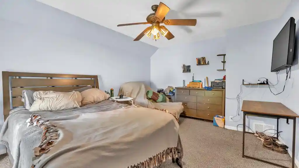 2nd image of 1433 S 11th Street Street, Sheboygan, WI 53081 | MLS# 1974909