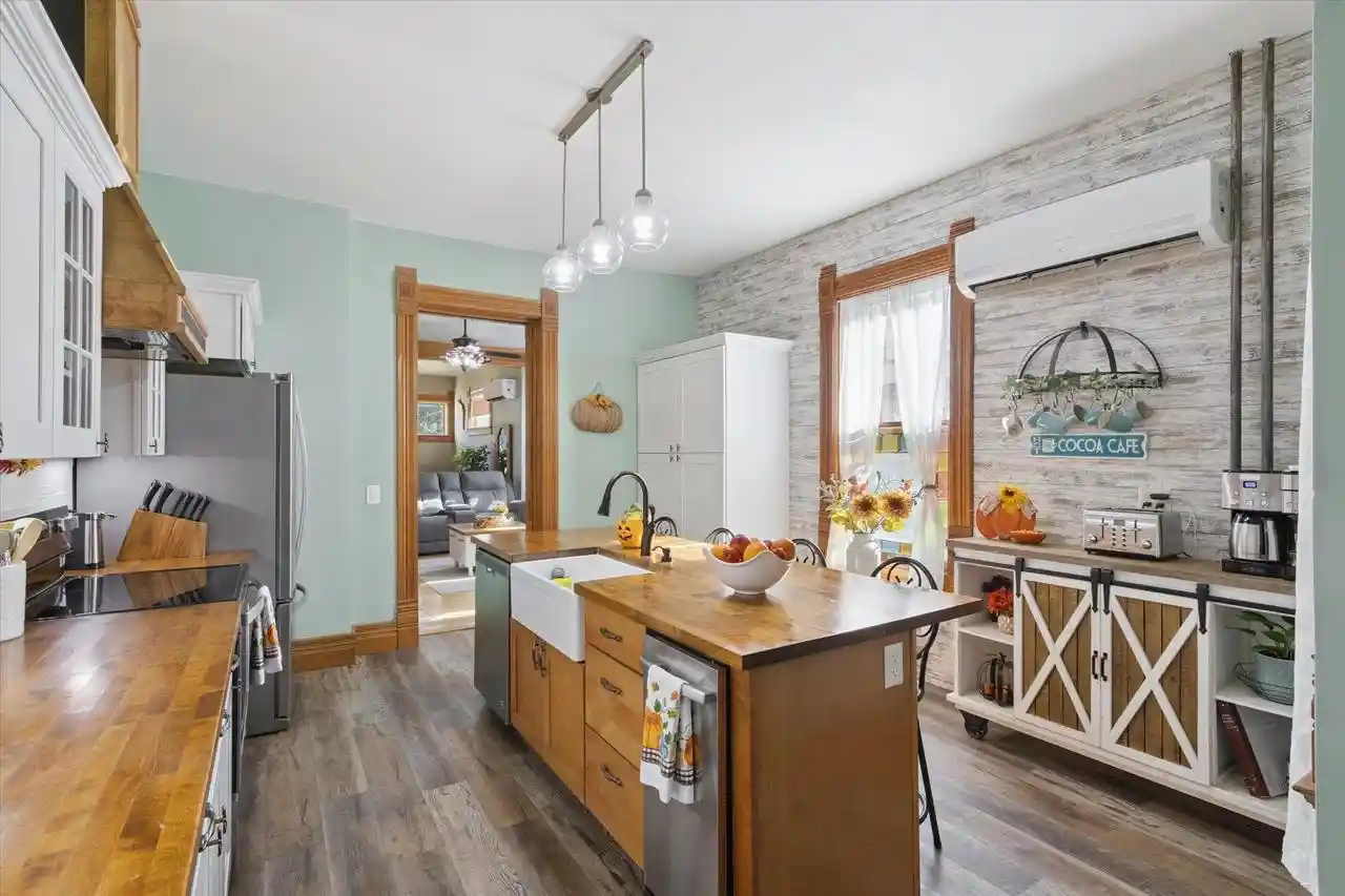 5th image of 532 S Main Street Street, Janesville, WI 53545 | MLS# 2029783