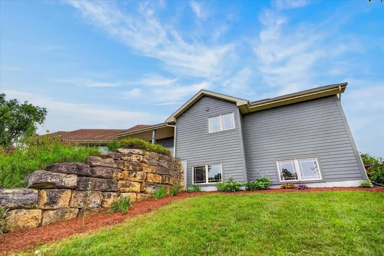 3rd image of 4920 Floyd Road Road, Dodgeville, WI 53533 | MLS# 2029784