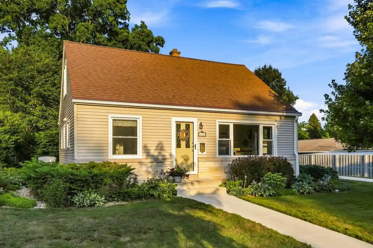 1st image of 148 Tower Dr Dr, Port Washington, WI 53074 | MLS# 1974916