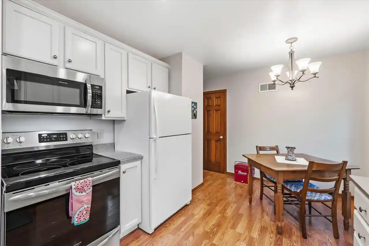 2nd image of 148 Tower Dr Dr, Port Washington, WI 53074 | MLS# 1974916
