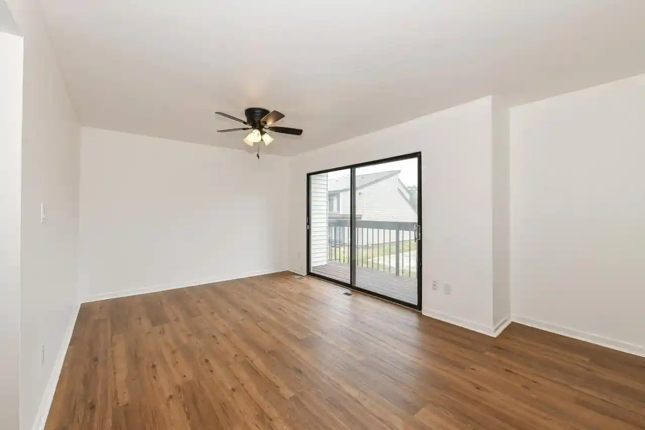 Listing Photo 4 - Condo for sale in building located at 1631 W Edgerton Ave Ave, Milwaukee, WI 53221 - Unit #L
