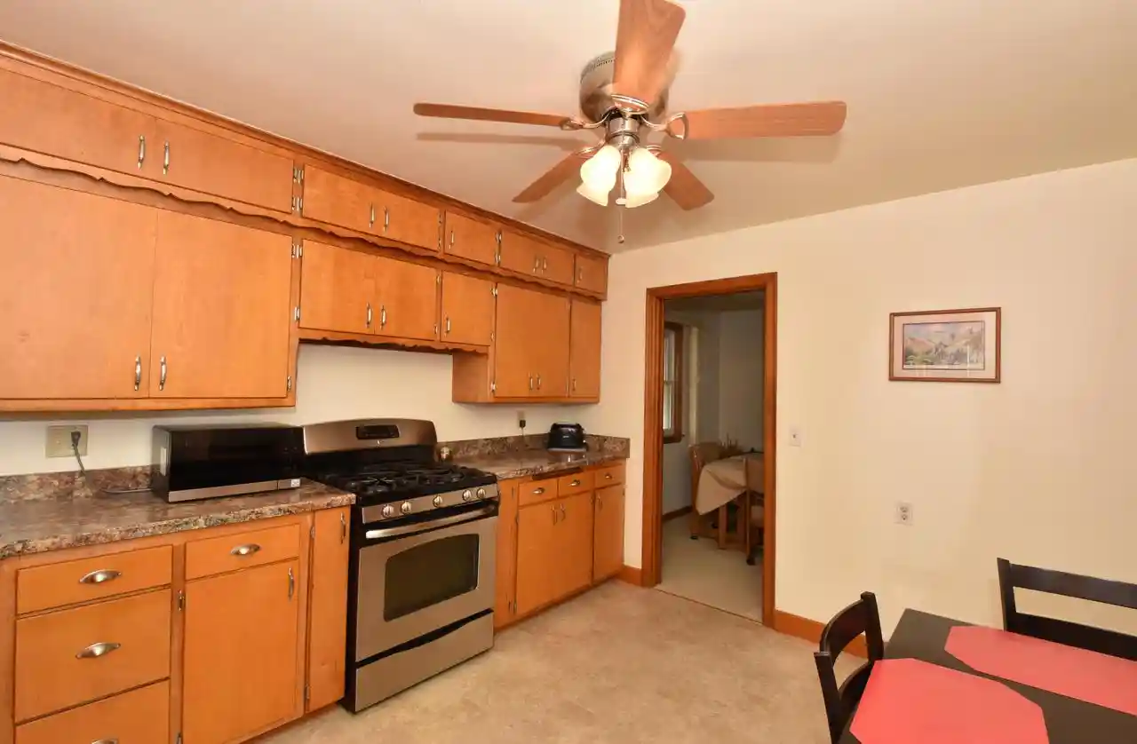 2nd image of 1923 Arlington Avenue Avenue, Racine, WI 53403 | MLS# 1974921