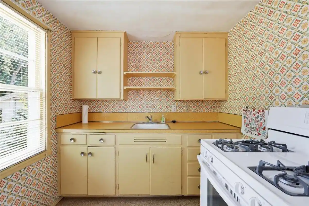Photo 2 of Sale Pending at 3902 Winnemac Avenue Avenue, Madison, WI 53711 | MLS# 2029790 | Listing updated on 2026-08-13