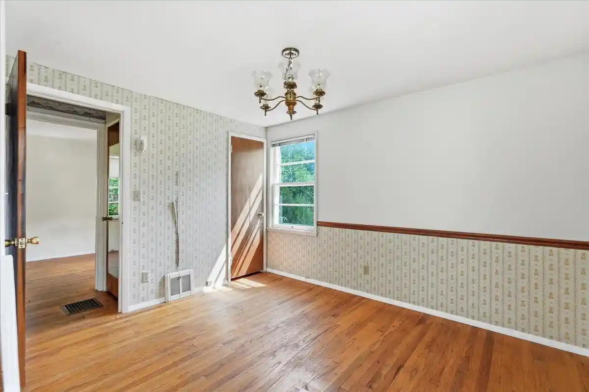 Photo 3 of Sale Pending at 3902 Winnemac Avenue Avenue, Madison, WI 53711 | MLS# 2029790 | Listing updated on 2026-08-13