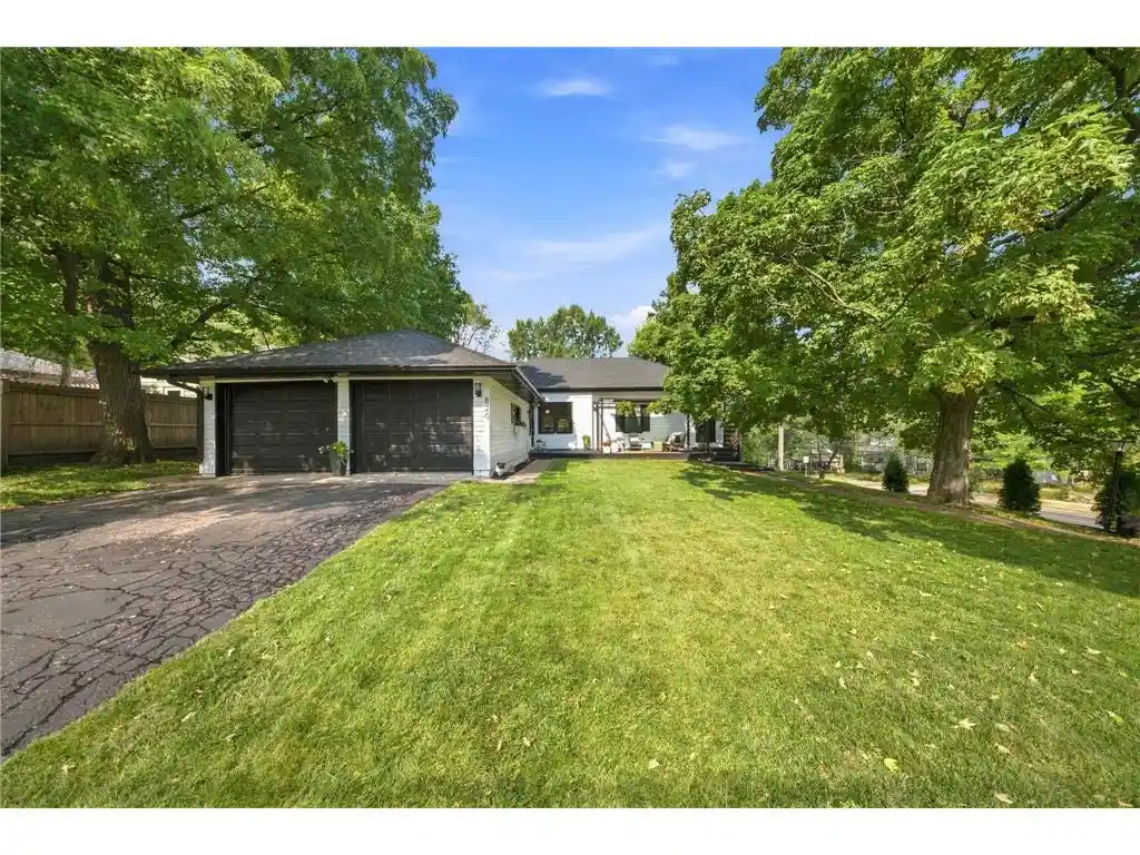1st image of 820 Vine Street Street, Hudson, WI 54016 | MLS# 7120421