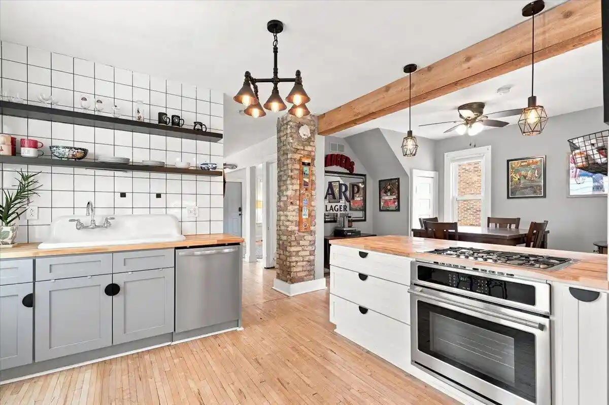 4th image of 1230 E Pryor Avenue Avenue, Milwaukee, WI 53207 | MLS# 1974933