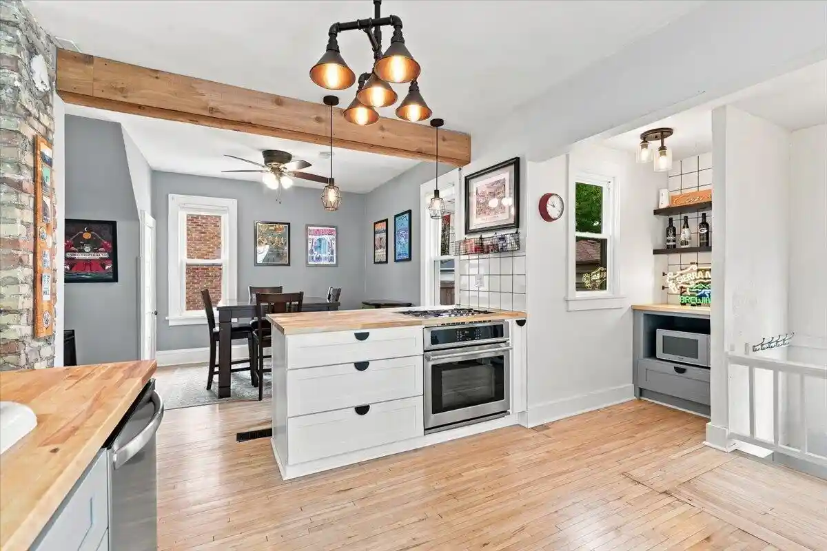 5th image of 1230 E Pryor Avenue Avenue, Milwaukee, WI 53207 | MLS# 1974933