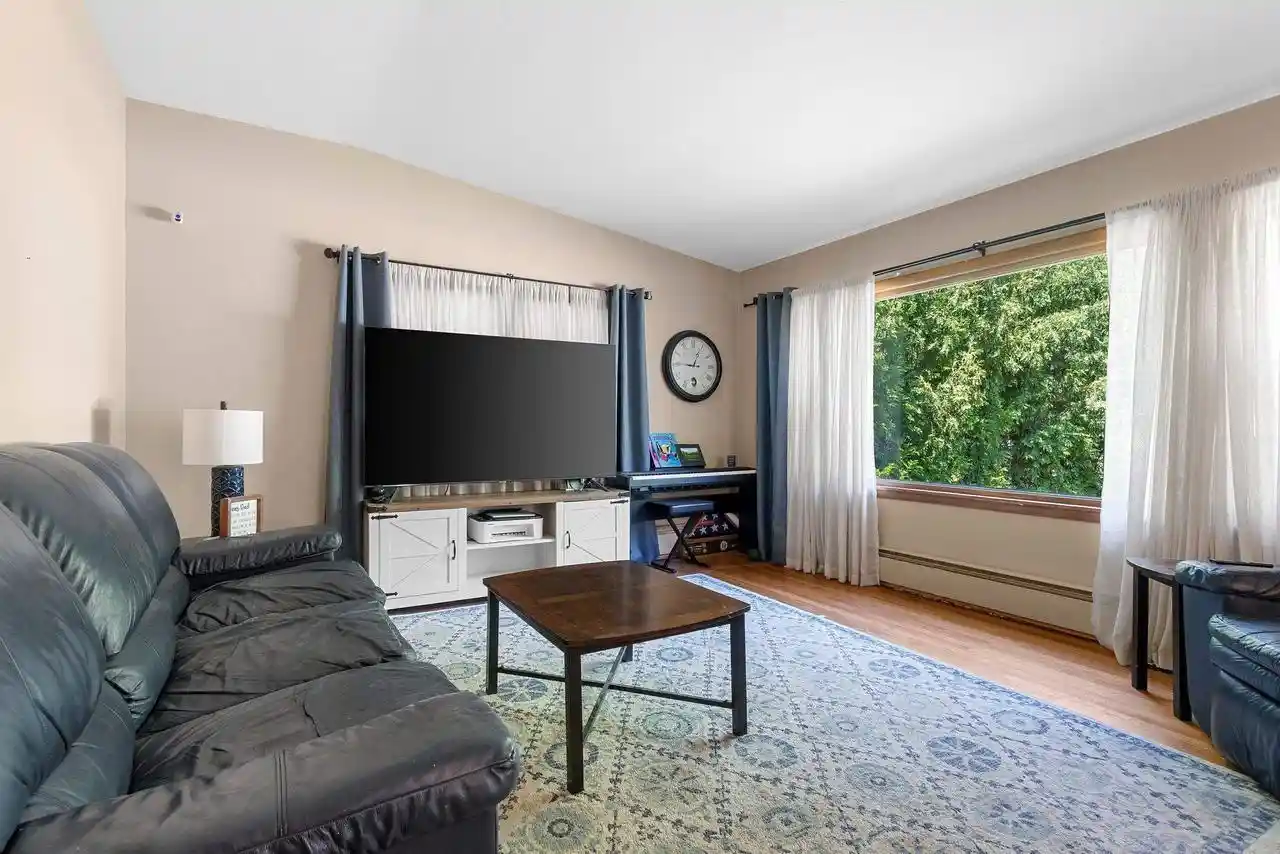 Photo 4 of Single family home for sale at 637 Butler Street Street, De Pere, WI 54115 | MLS# 2029793 | Listing updated on 2026-09-11