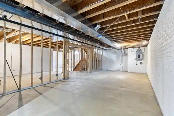 4th image of 1678 Hunter Road Road, Waukesha, WI 53189 | MLS# 1974941