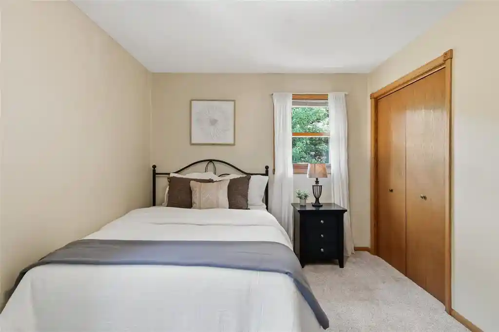 Photo 4 of Single family home for sale at 2111 Carter Street Street, Eau Claire, WI 54703 | MLS# 1603774 | Listing updated on 2026-09-08