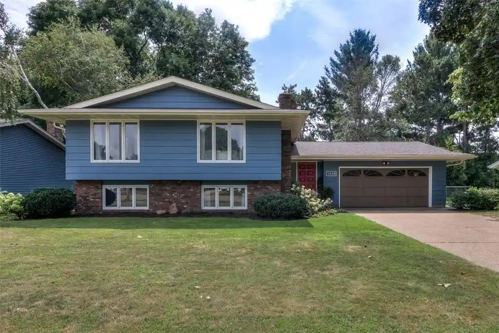 1st image of 1439 Cummings Avenue Avenue, Eau Claire, WI 54701 | MLS# 1603959