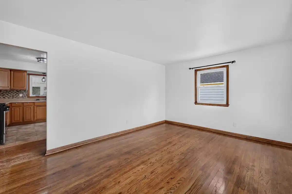 4th image of 3627 Regency Dr Dr, Racine, WI 53402 | MLS# 1974959