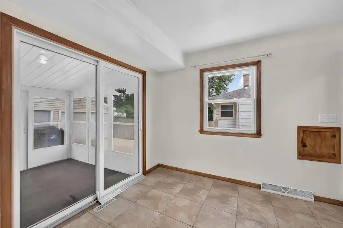 23rd image of 3627 Regency Dr Dr, Racine, WI 53402 | MLS# 1974959