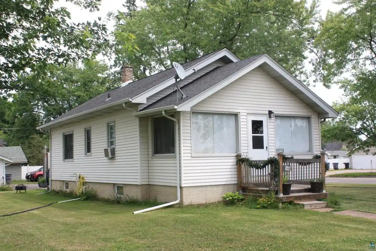 1st image of 1731 E 8th St St, Superior, WI 54880 | MLS# 6127194