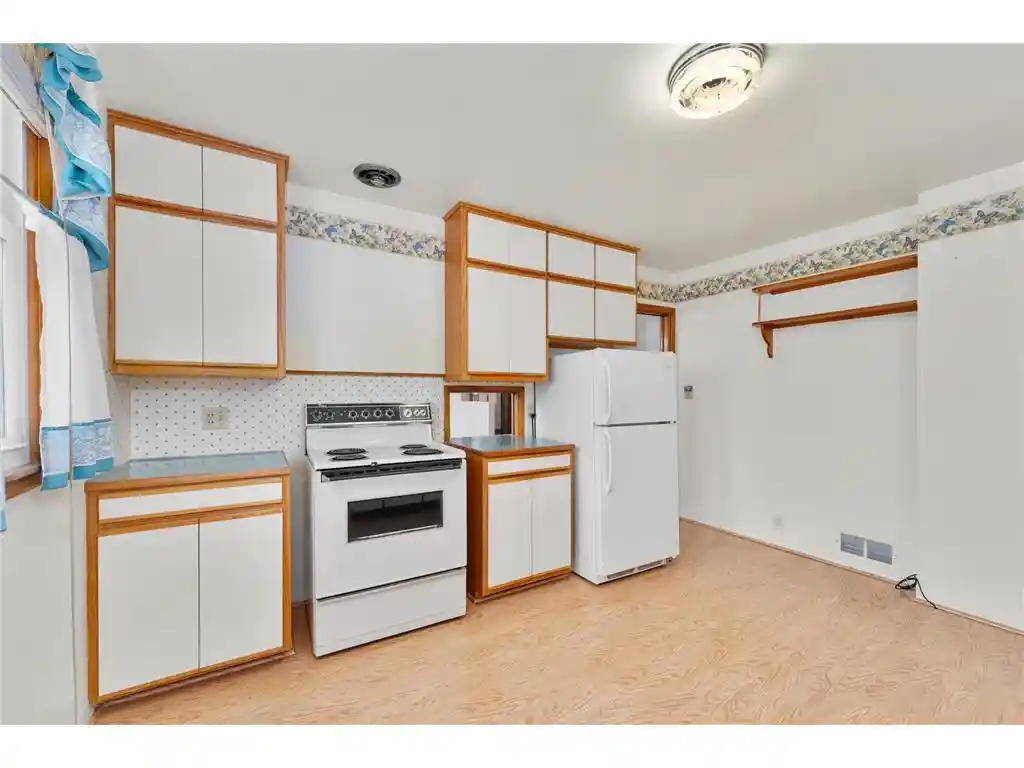 2nd image of 407 W Buckman Street Street, Augusta, WI 54722 | MLS# 7121713