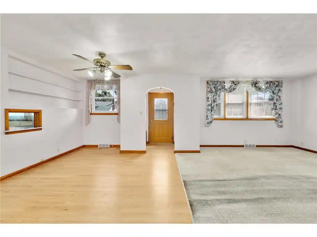 5th image of 407 W Buckman Street Street, Augusta, WI 54722 | MLS# 7121713