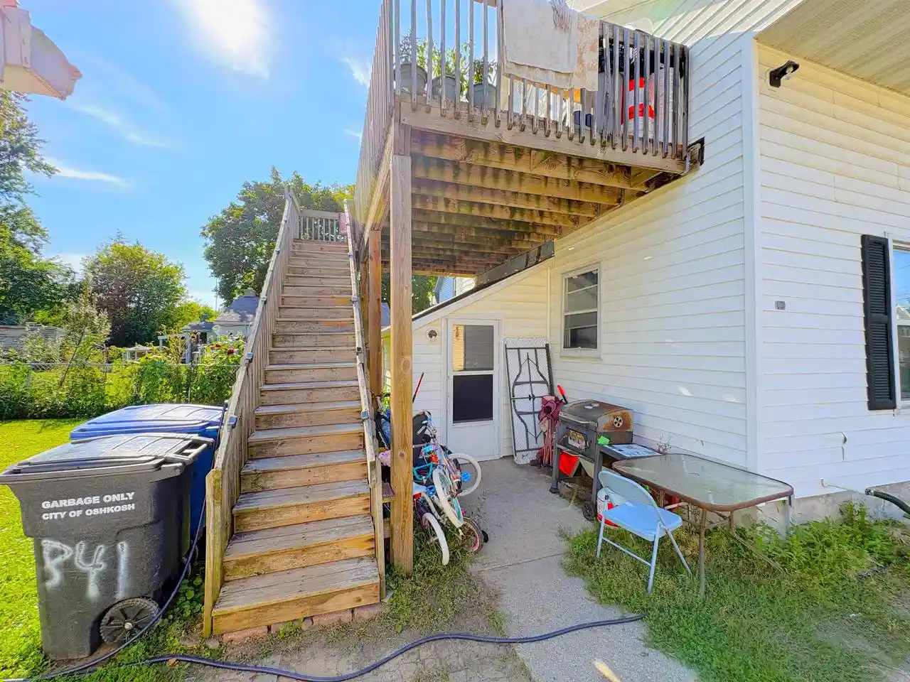 2nd image of 843 W 9th Avenue Avenue, Oshkosh, WI 54902 | MLS# 50330496