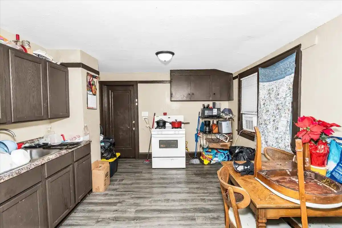 24th image of 3172 N 30th Street Street, Milwaukee, WI 53216 | MLS# 1974974