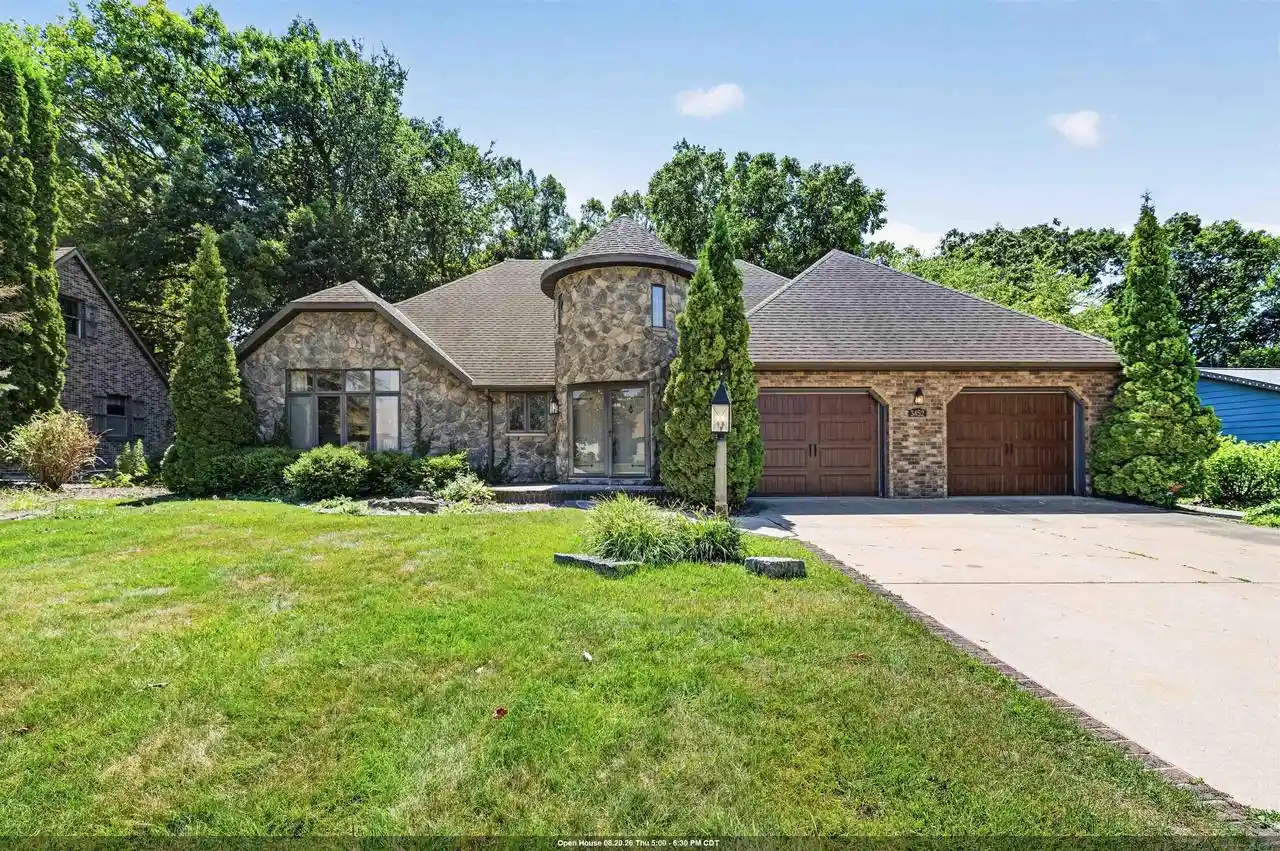 1st image of 3452 Bay Highlands Dr Dr, Green Bay, WI 54311 | MLS# 50330497