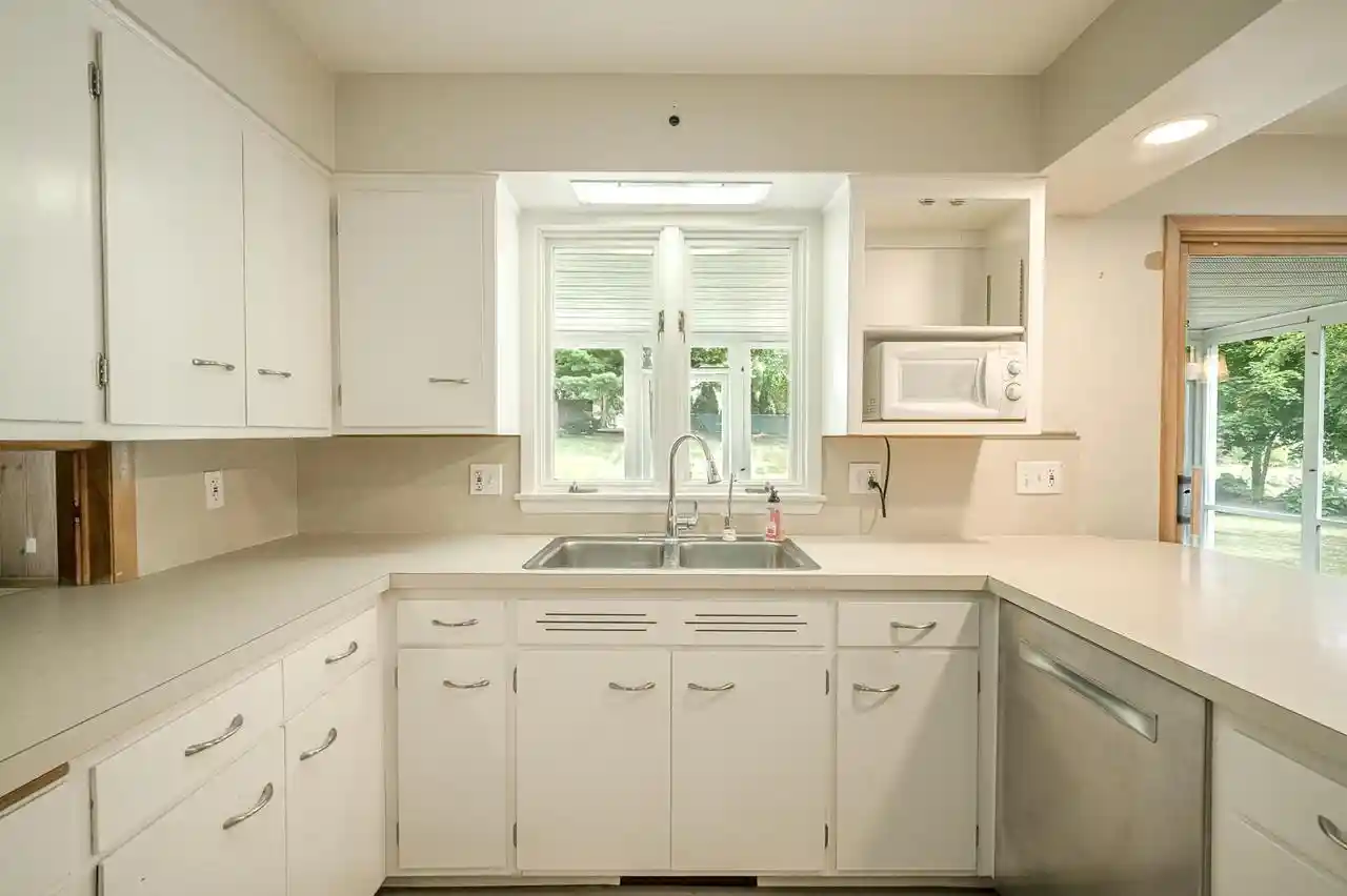 2nd image of 1716 Lake Dr Dr, Monroe, WI 53566 | MLS# 2029815