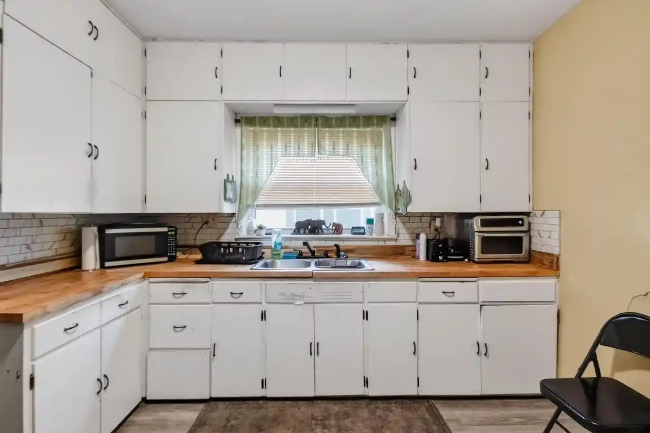 Photo 3 of Single family home for sale at 3827 Dr William Finlayson Street Street, Milwaukee, WI 53212 | MLS# 1974985 | Listing updated on 2026-08-07