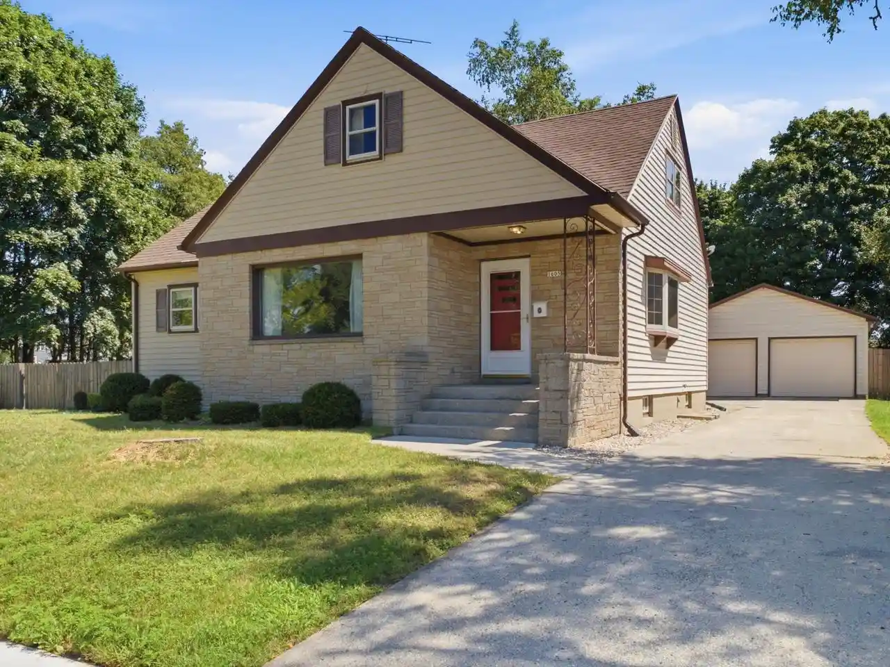 1st image of 1605 S 18th Street Street, Manitowoc, WI 54220 | MLS# 1974990