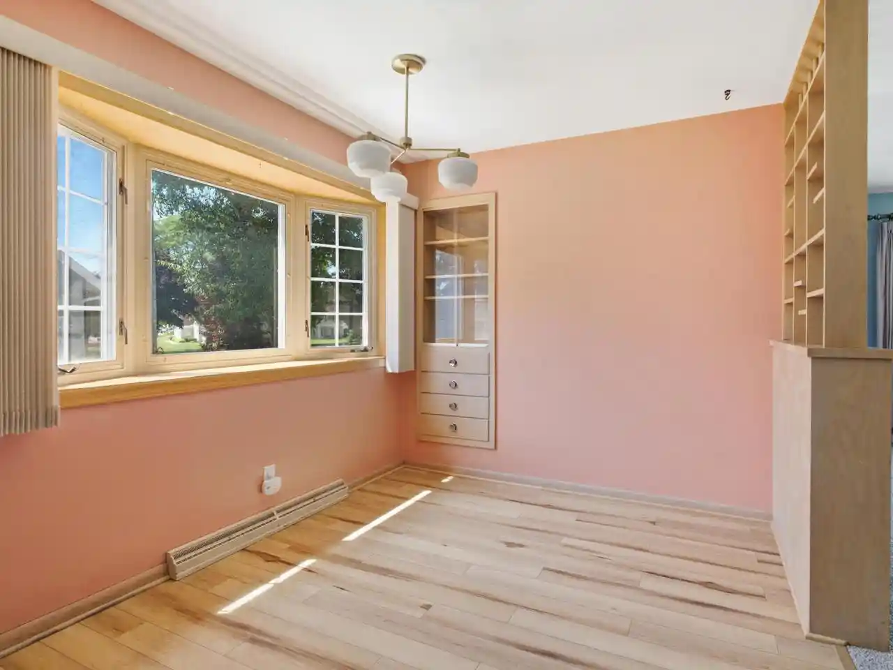 2nd image of 1605 S 18th Street Street, Manitowoc, WI 54220 | MLS# 1974990