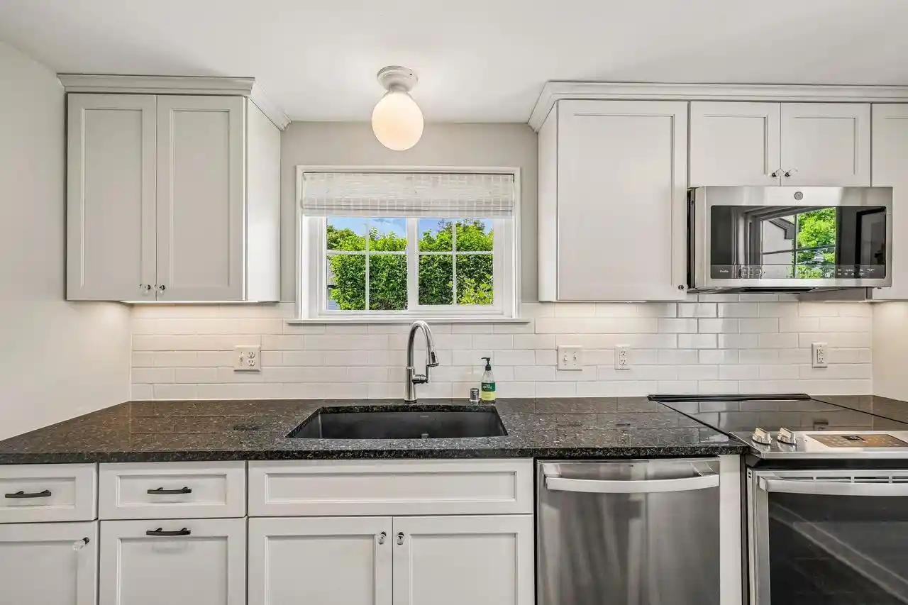 4th image of 5576 Angle Lane Lane Lane, Greendale, WI 53129 | MLS# 1974986