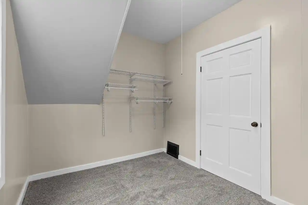5th image of 1025 School Avenue Avenue, Oshkosh, WI 54901 | MLS# 50330500