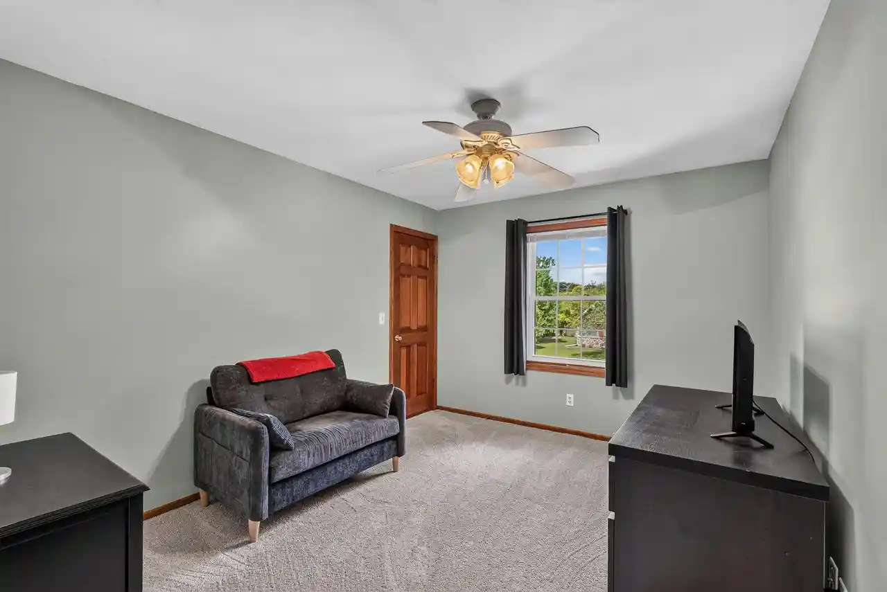 3rd image of W170N5141 Fair Oak Parkway Parkway, Menomonee Falls, WI 53051 | MLS# 1974993