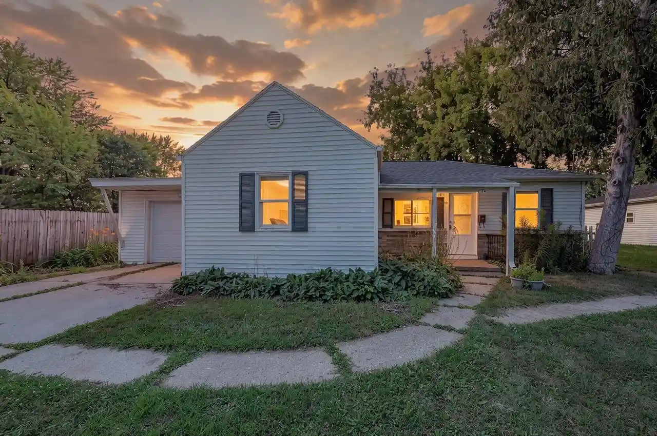 1st image of 524 S 6th Street Street, De Pere, WI 54115 | MLS# 50330504
