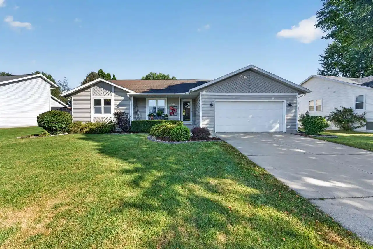 Photo 1 of Single family home for sale at 425 Landover Dr Dr, Oregon, WI 53575 | MLS# 2029822 | Listing updated on 2026-08-12