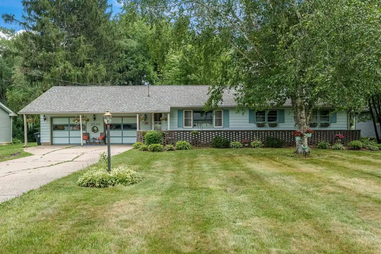 Photo 1 of Single family home for sale at 2530 Sunset Dr Dr, Beloit, WI 53511 | MLS# 2029821 | Listing updated on 2026-08-26