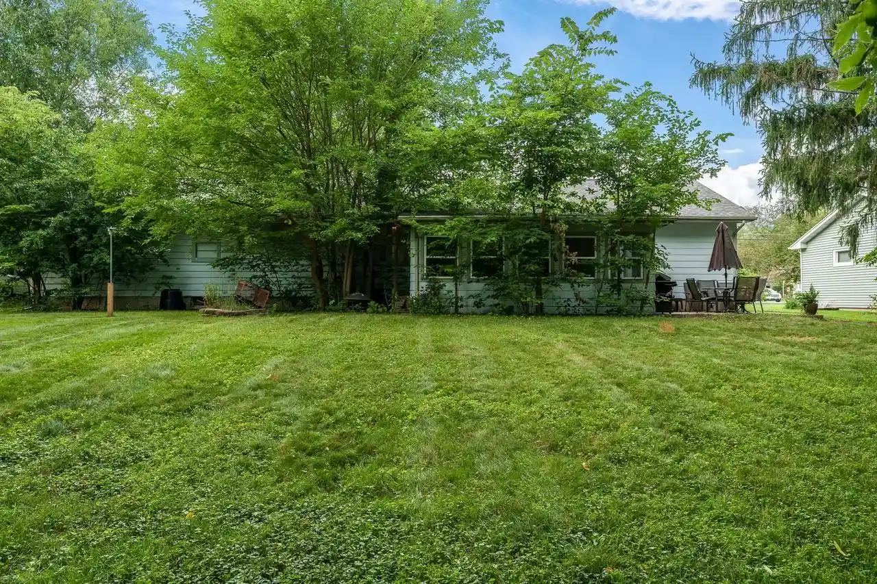 Photo 2 of Single family home for sale at 2530 Sunset Dr Dr, Beloit, WI 53511 | MLS# 2029821 | Listing updated on 2026-08-26