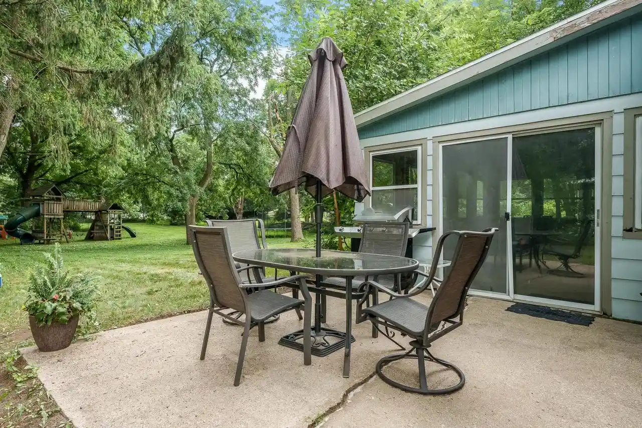 Photo 4 of Single family home for sale at 2530 Sunset Dr Dr, Beloit, WI 53511 | MLS# 2029821 | Listing updated on 2026-08-26