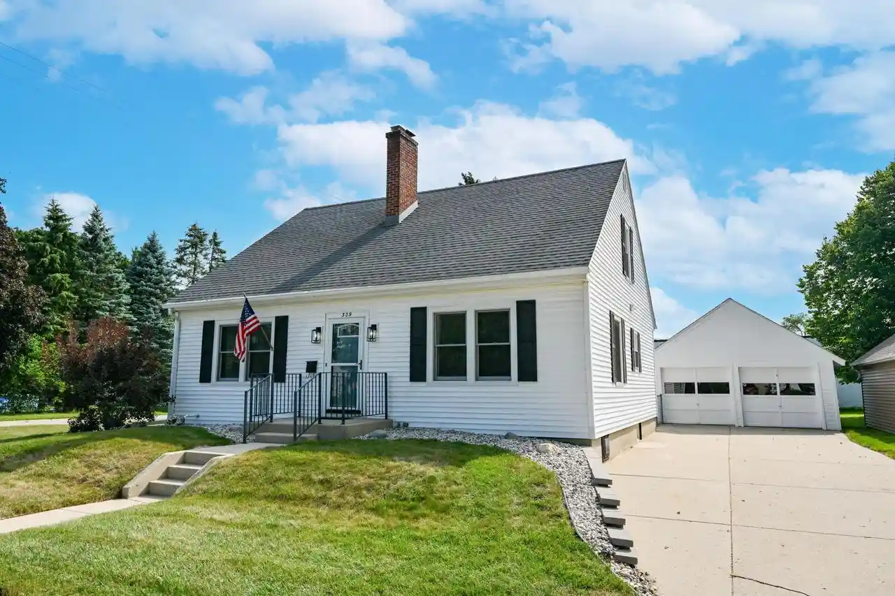 Photo 1 of Single family home for sale at 329 N Broad Street Street, Elkhorn, WI 53121 | MLS# 1975000 | Listing updated on 2026-09-12