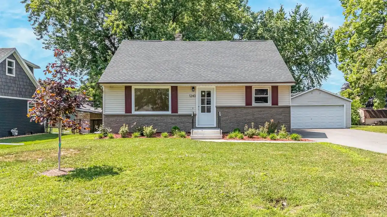 Photo 1 of Single family home for sale at 1240 Home Avenue Avenue, Menasha, WI 54952 | MLS# 50330522 | Listing updated on 2026-08-11