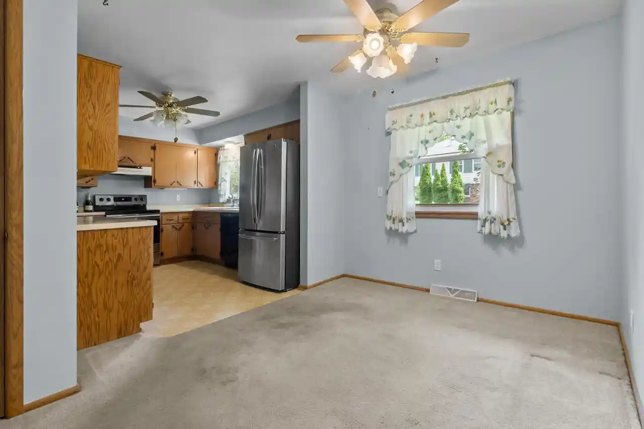 Photo 2 of Single family home for sale at N7694 Rendell Dr Dr, Elkhorn, WI 53121 | MLS# 1975010 | Listing updated on 2026-10-07