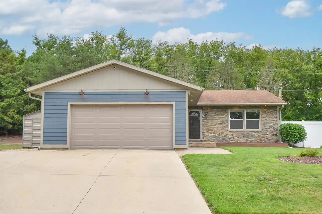 Photo 1 of Single family home for sale at 400 Indiana Court Court, West Bend, WI 53095 | MLS# 1975015 | Listing updated on 2026-09-30