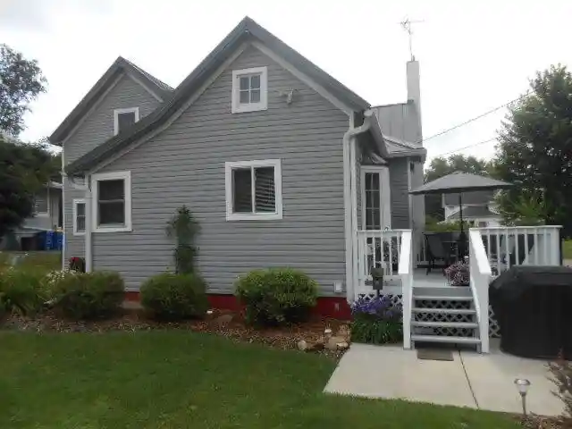 2nd image of 721 Field Avenue Avenue, Hillsboro, WI 54634 | MLS# 1975013