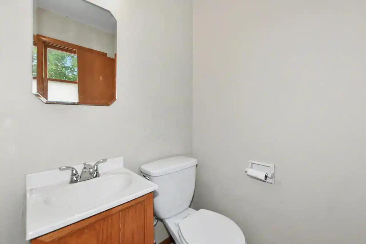 3rd image of 5111 Maplewood Dr Dr, Greendale, WI 53129