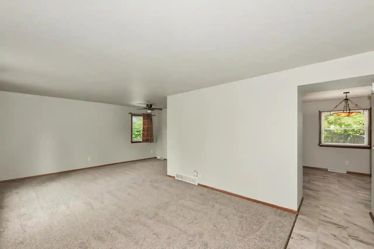 23rd image of 5111 Maplewood Dr Dr #5113, Greendale, WI 53129 | MLS# 1975021