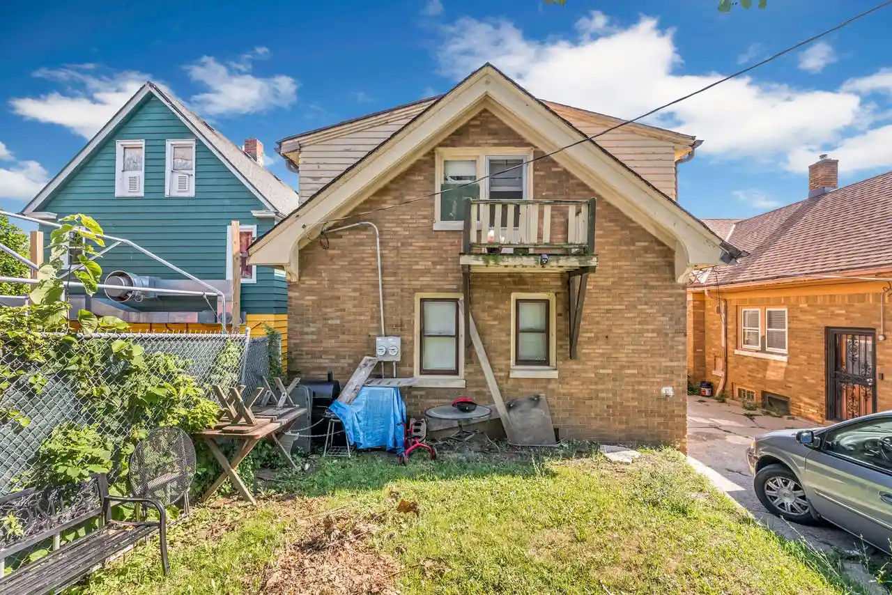 4th image of 1306 W Keefe Avenue Avenue, Milwaukee, WI 53206 | MLS# 1975019